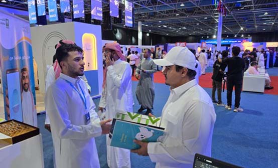 صديق التقنية تستعرض حلولها التقنية في معرض الامتياز التجاري الدولي
