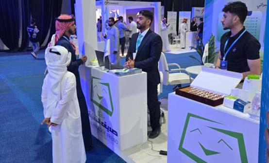 صديق التقنية تستعرض حلولها التقنية في معرض الامتياز التجاري الدولي